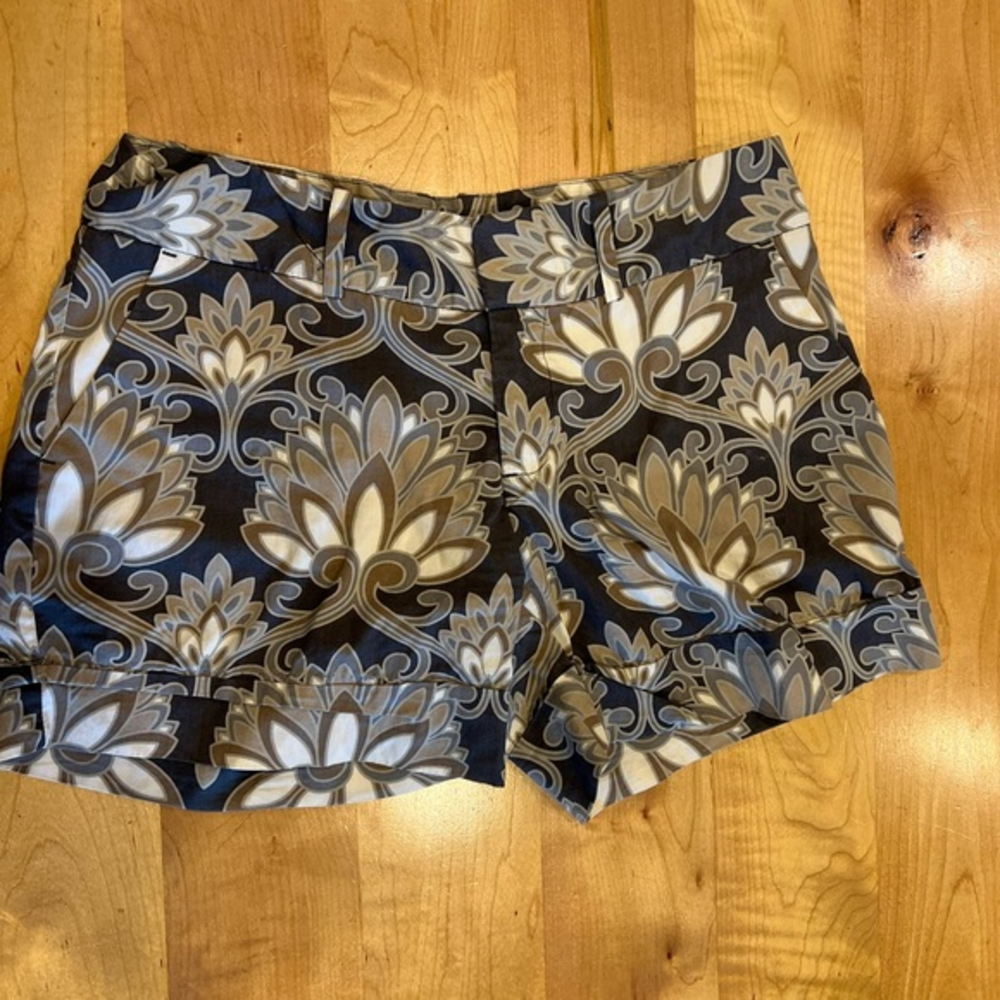 Mossimo Stretch Shorts Womens 2 Gray Floral Chino Low Rise‎ Twill Casual Ladies